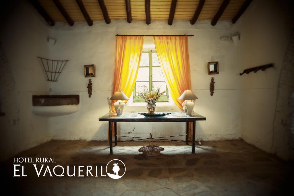 فندق Cacesفي  Alojamiento Rural Historico El Vaqueril المظهر الخارجي الصورة