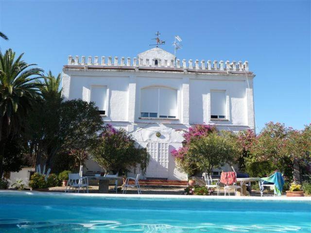 فندق Cacesفي  Alojamiento Rural Historico El Vaqueril المظهر الخارجي الصورة