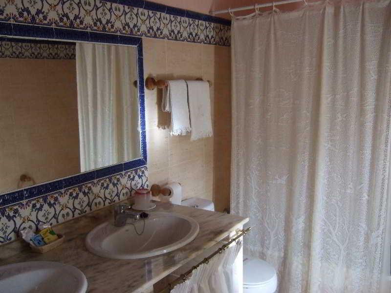 فندق Cacesفي  Alojamiento Rural Historico El Vaqueril المظهر الخارجي الصورة